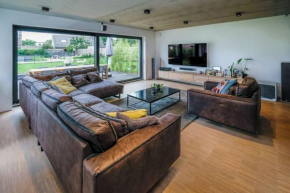 Spacious family home 10 min from downtown Ghent